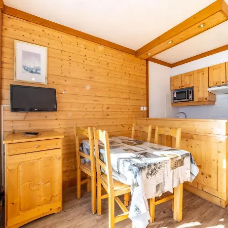 Renove Skis Aux Pieds A Avec Balcon, Exposition Sud, Animaux Acceptes - Fr-1-502-491 Apartment *